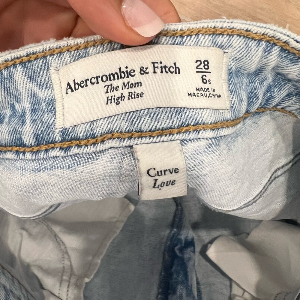 Curve Love Mom Jeans